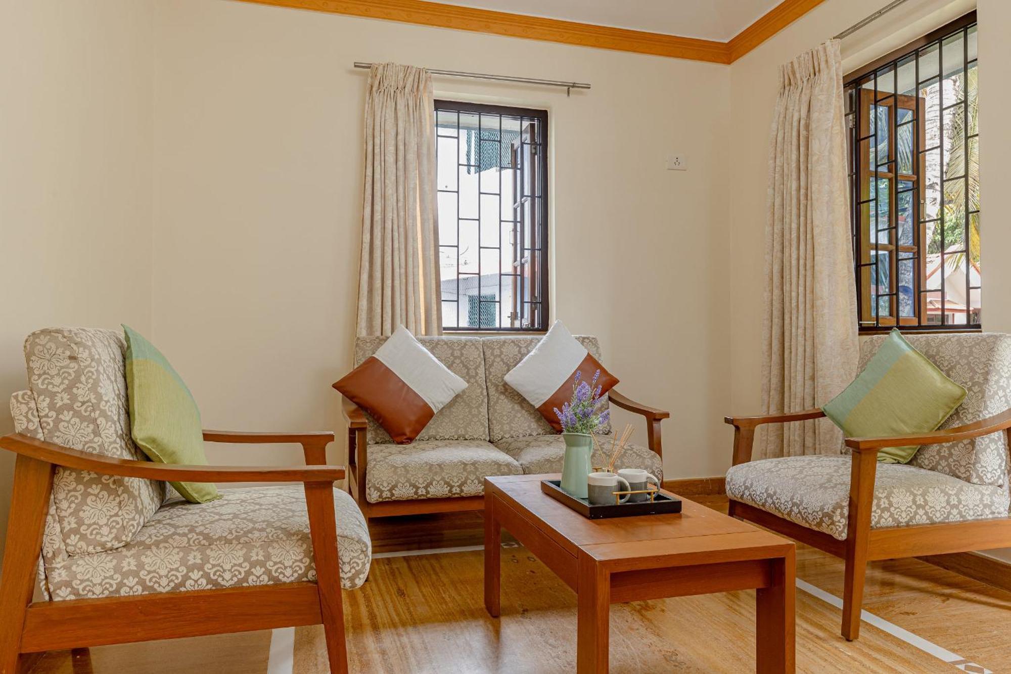Mistral Holidays Near Trinity & Apartment *