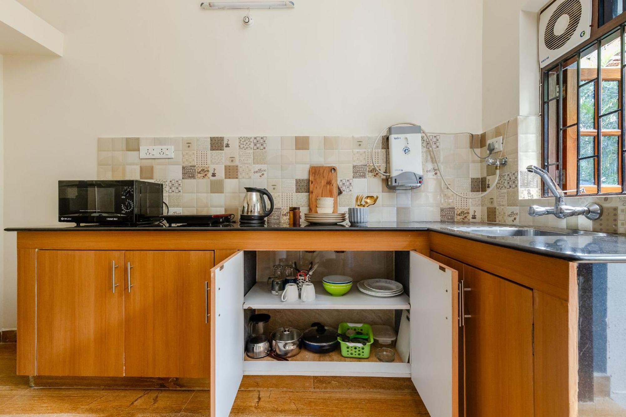 Apartment Mistral Holidays Near Trinity &