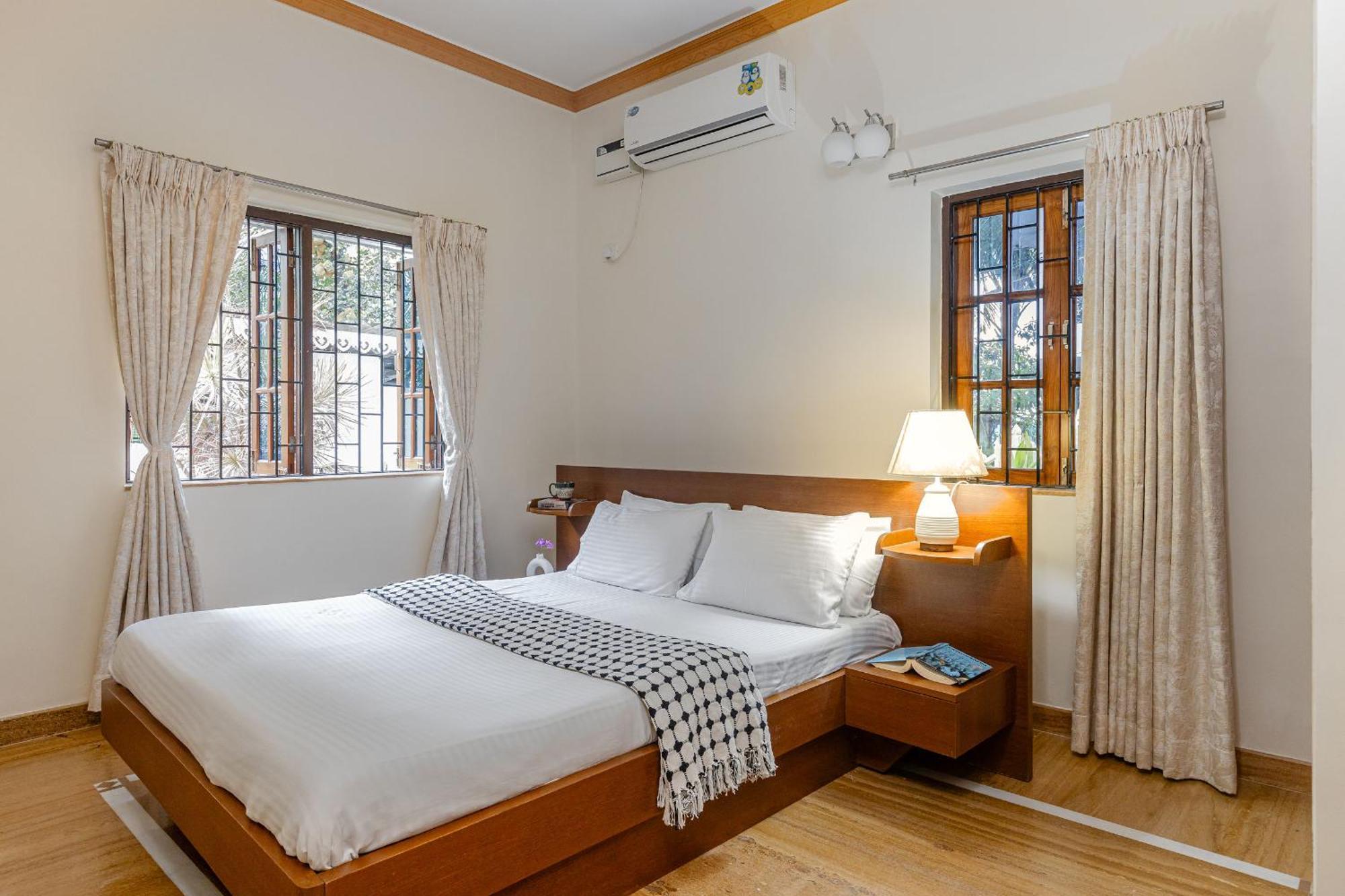 Apartment Mistral Holidays Near Trinity &