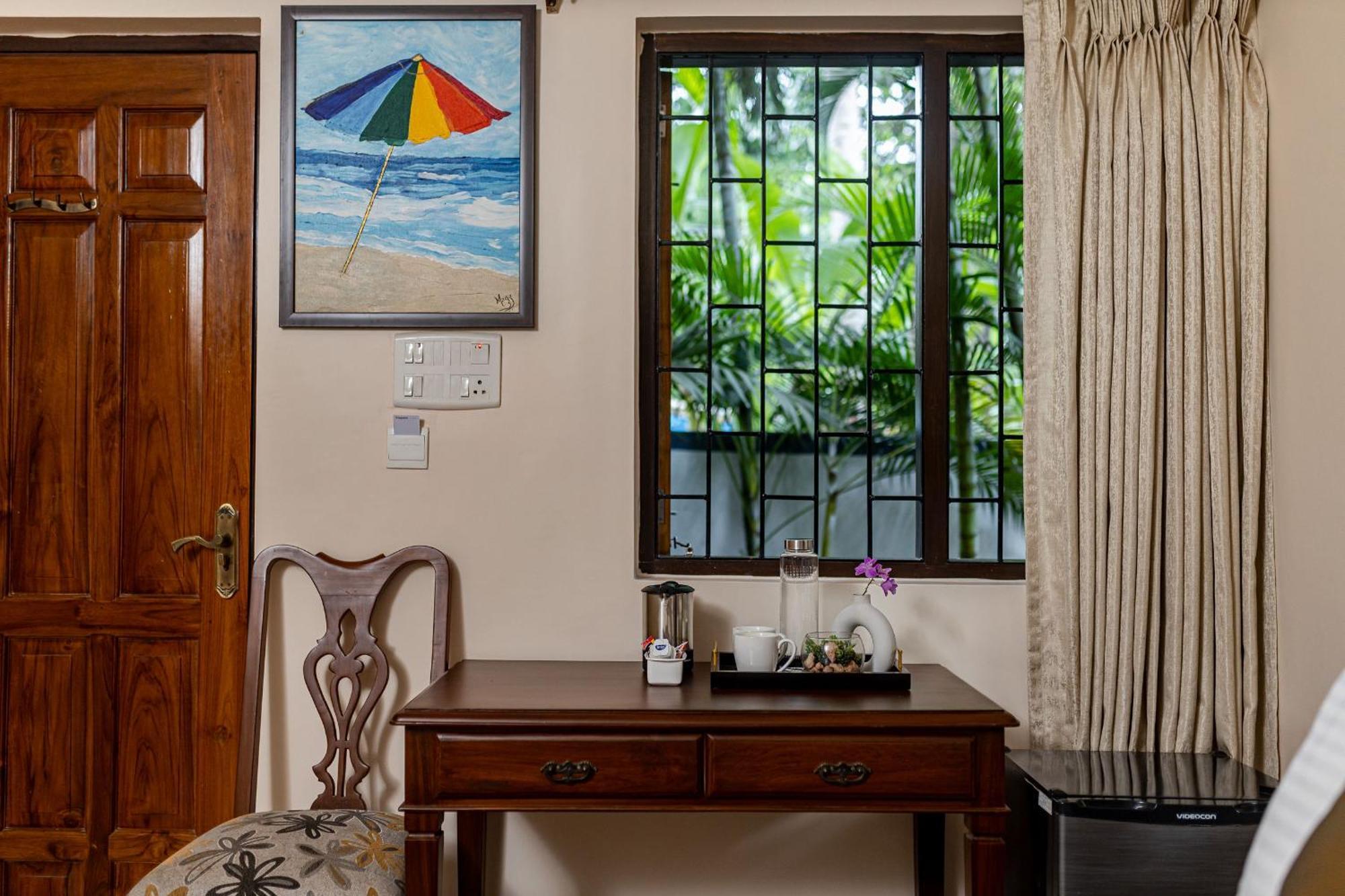 Mistral Holidays Near Trinity & Apartment