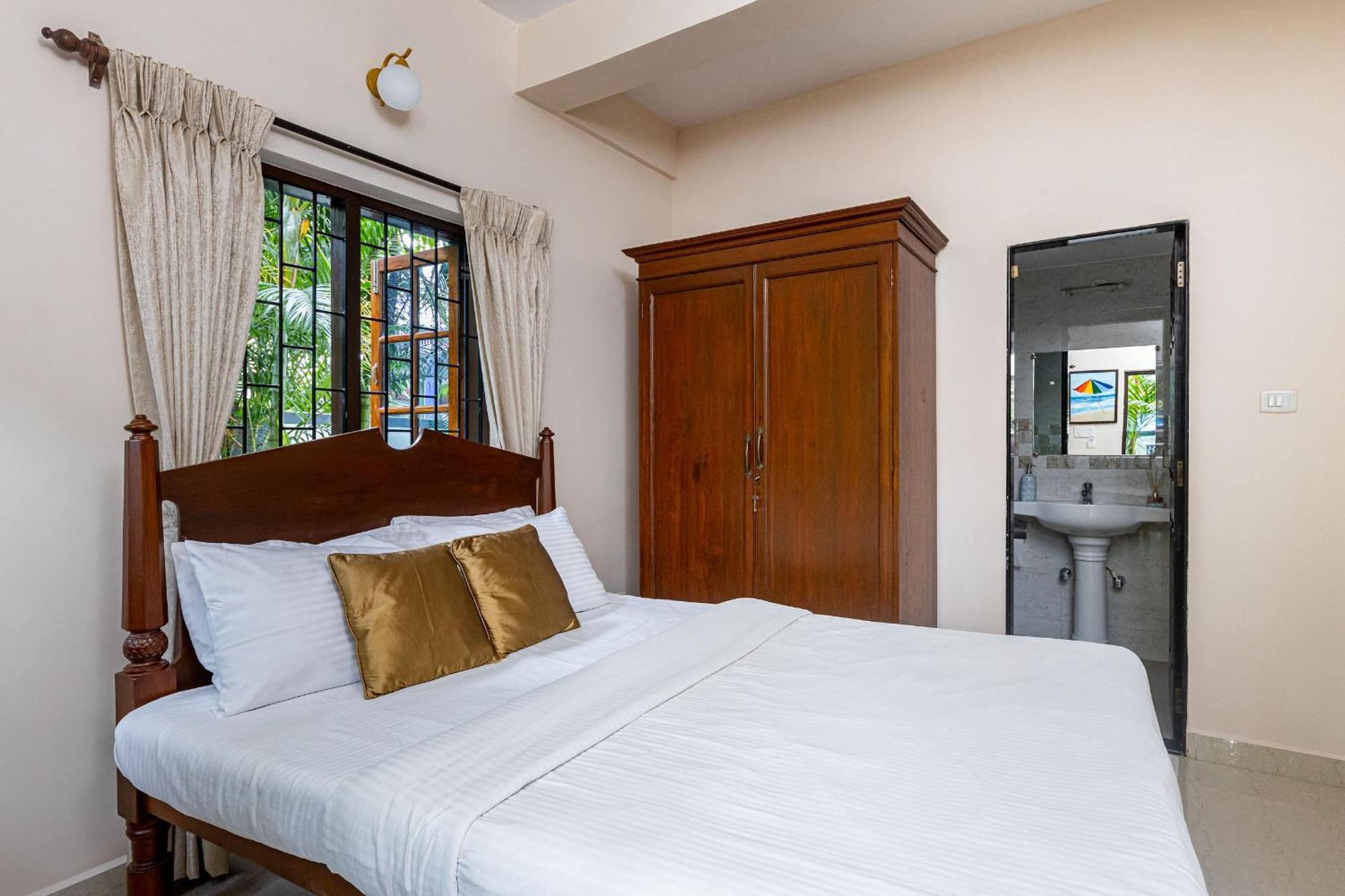 Apartment Mistral Holidays Near Trinity & *