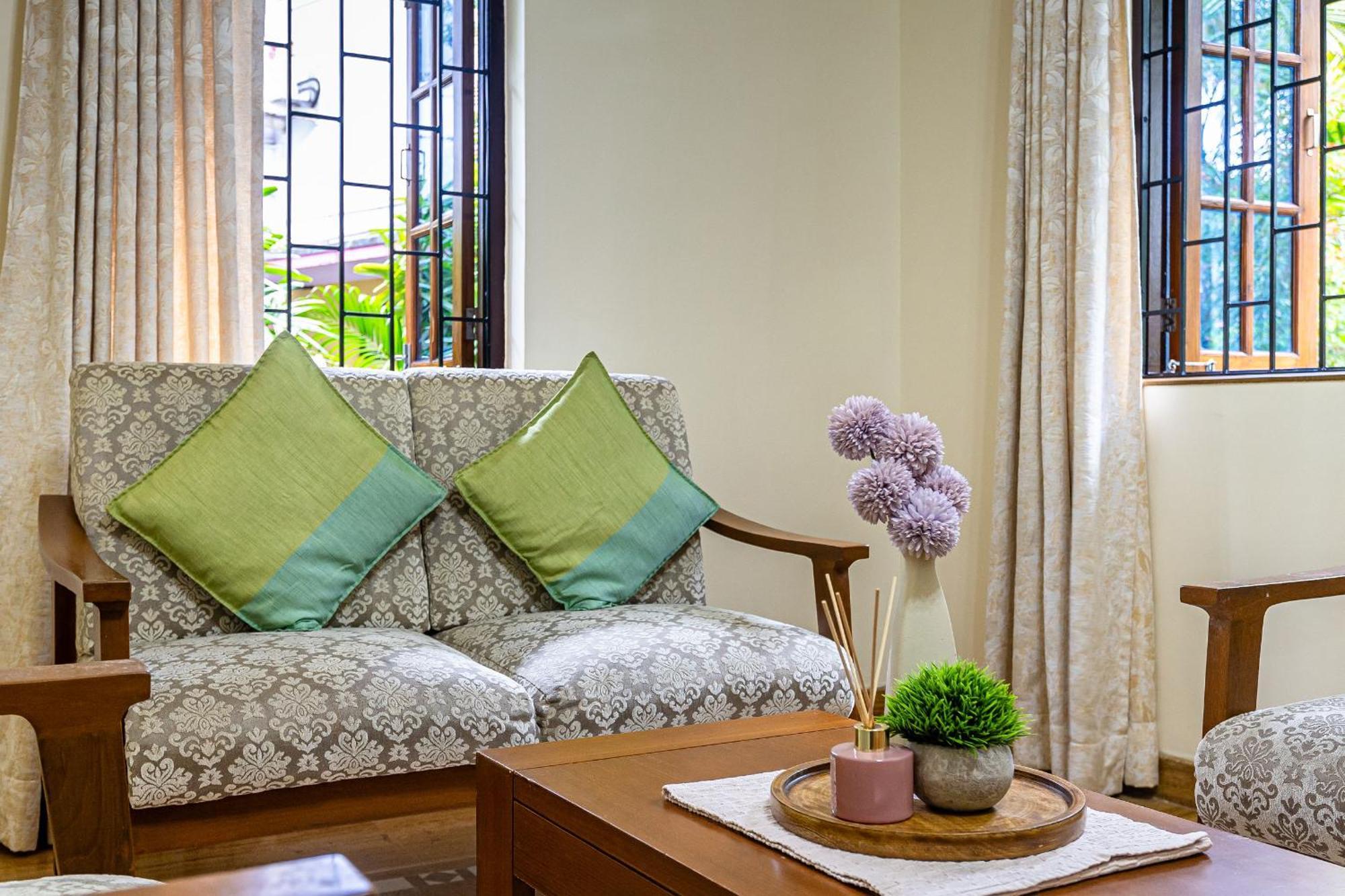 अपार्टमेंट Mistral Holidays Near Trinity & *